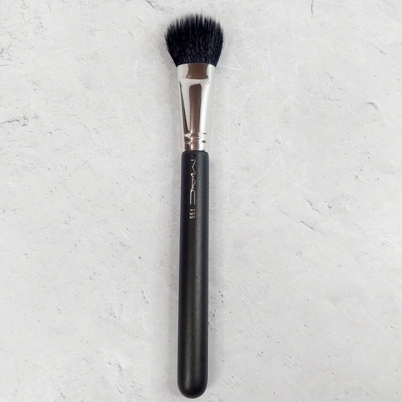 MAC Cosmetics 159 Duo Fibre Blush Brush - Picture 3 of 6